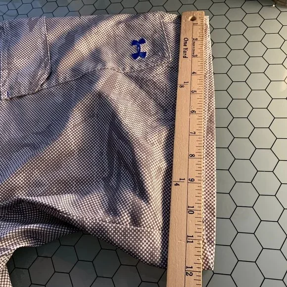 Under Armour UA Fish Hunter Cargo Shorts Mens 32 Loose Heat Gear Digital Camo - Picture 7 of 13